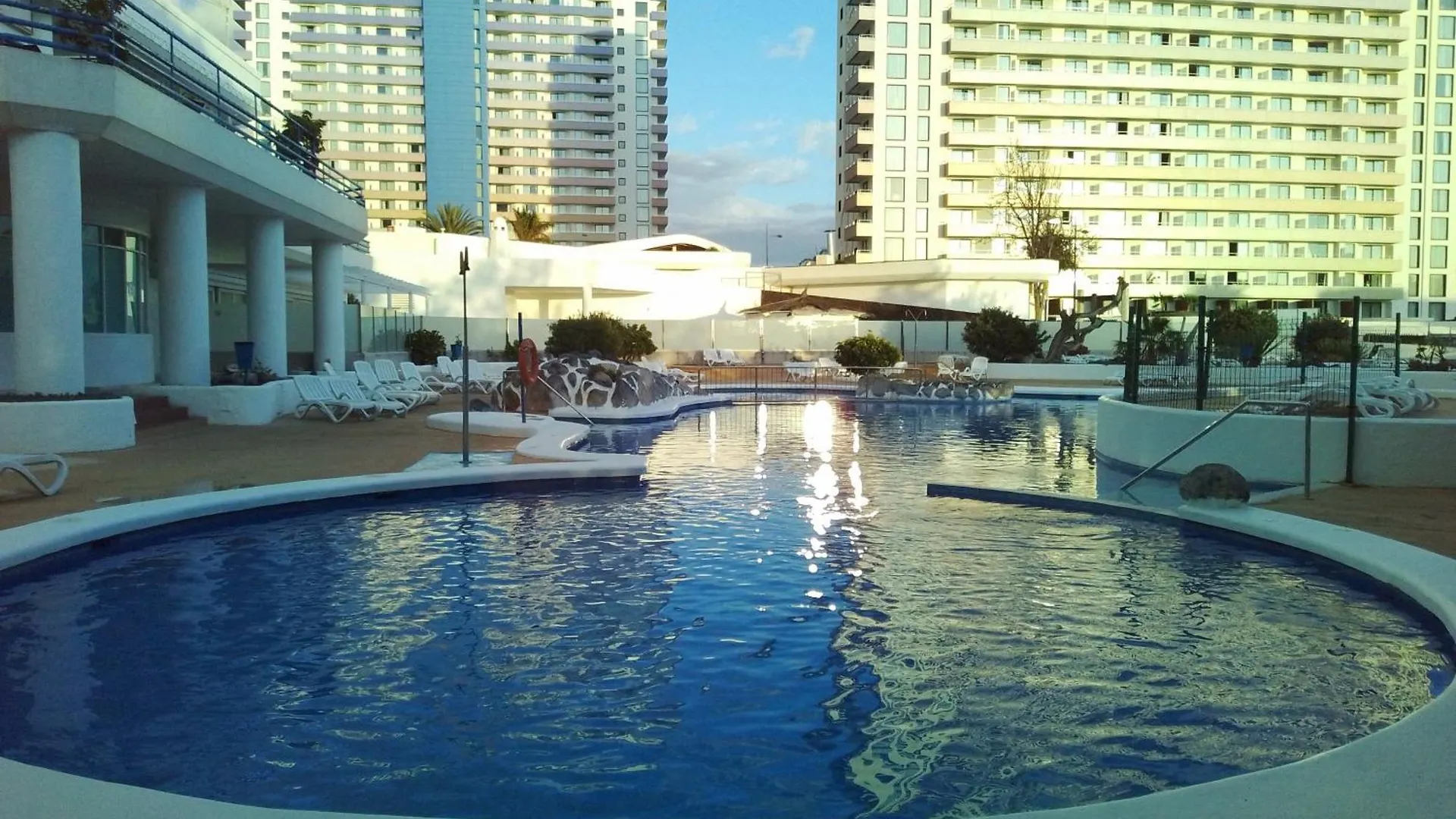 Apartment Luksusowe Mieszkanie Z Basenem, Widokiem Na Ocean Blisko Plazy Costa Adeje  Spain